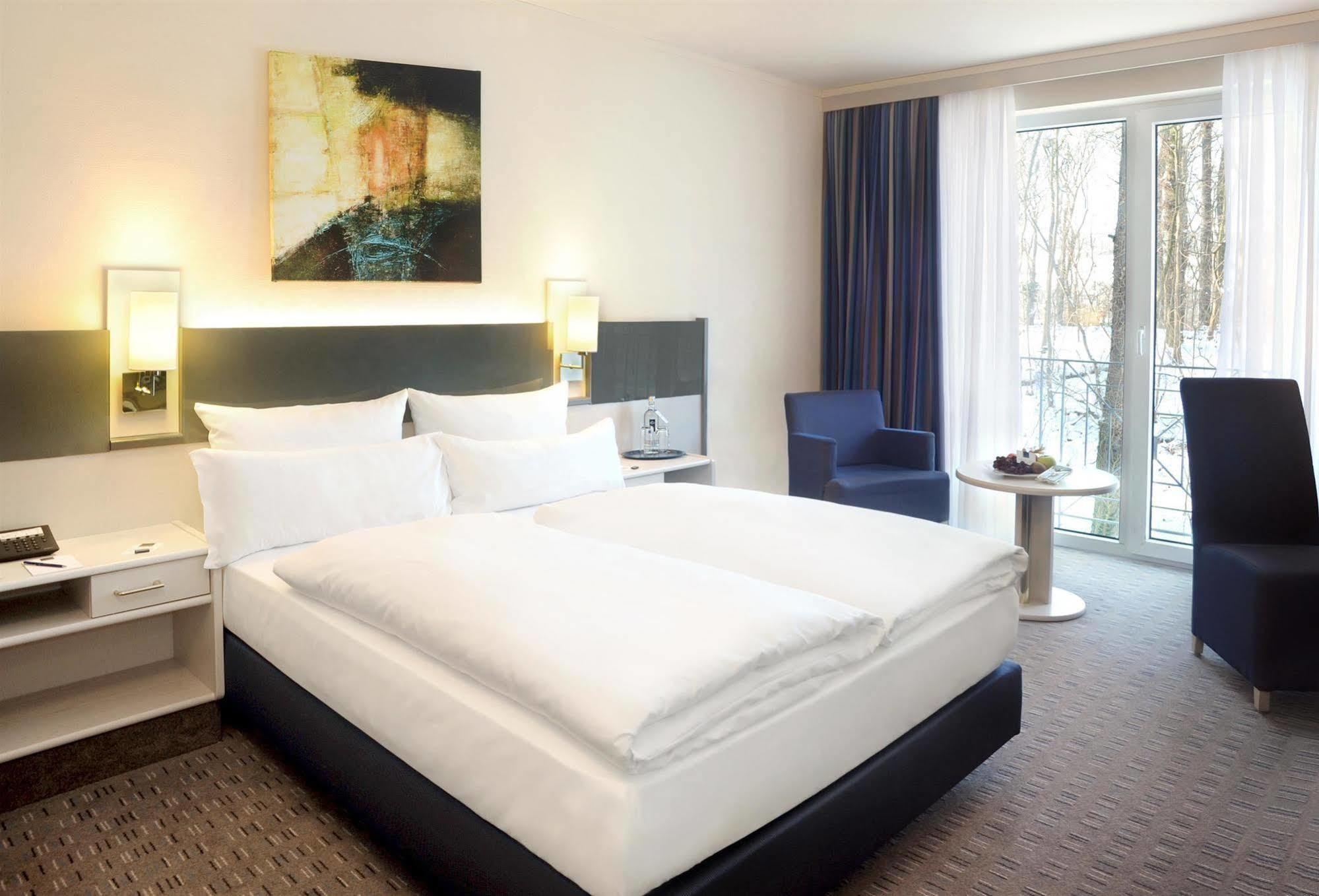 Parkhotel Berghoelzchen 힐데스하임 외부 사진
